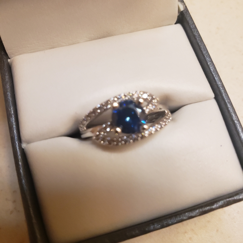 Saphire Ring